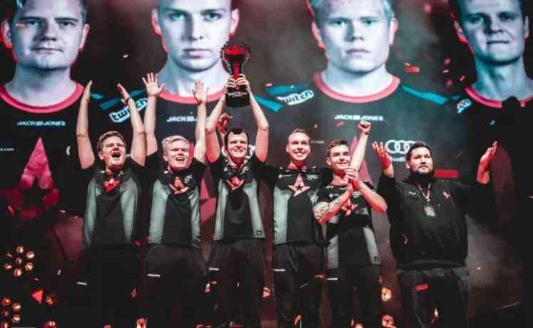 巡回赛中的 巡回赛中的